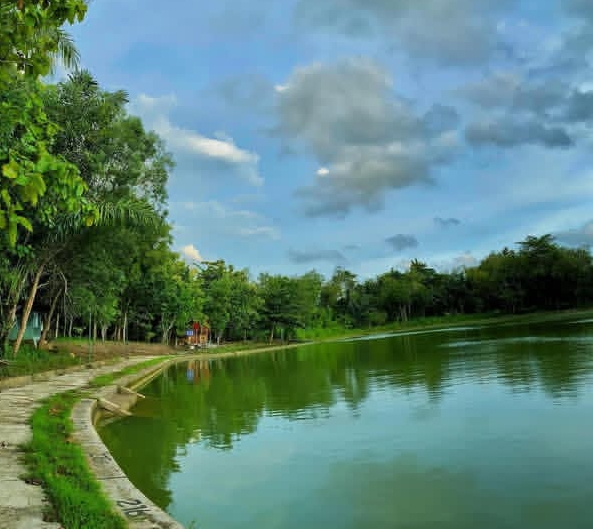 Potret panaroma Telaga Kemuning | Instagram KBA Kemuning