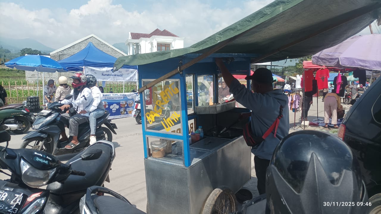  Pedagang Basreng di JA Leles-Garut/Foto : Dok. Pribadi (Agus Kusdinar) 