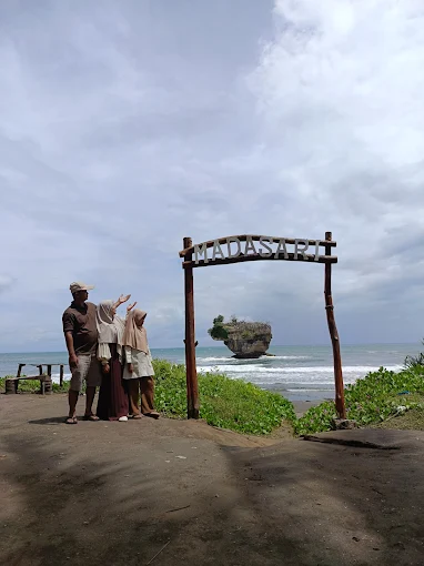 pantai Madasari Pangandaran