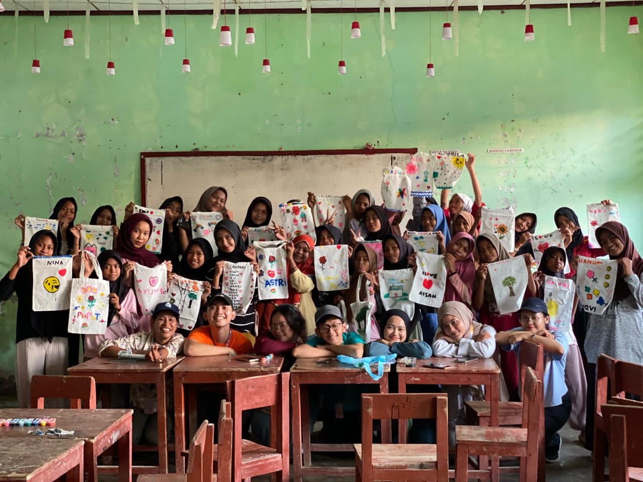 Moh Fadhli Romadhon dan Kontribusinya pada pendidikan anak bangsa (Foto: Dok Moh Fadhli Romadhon)