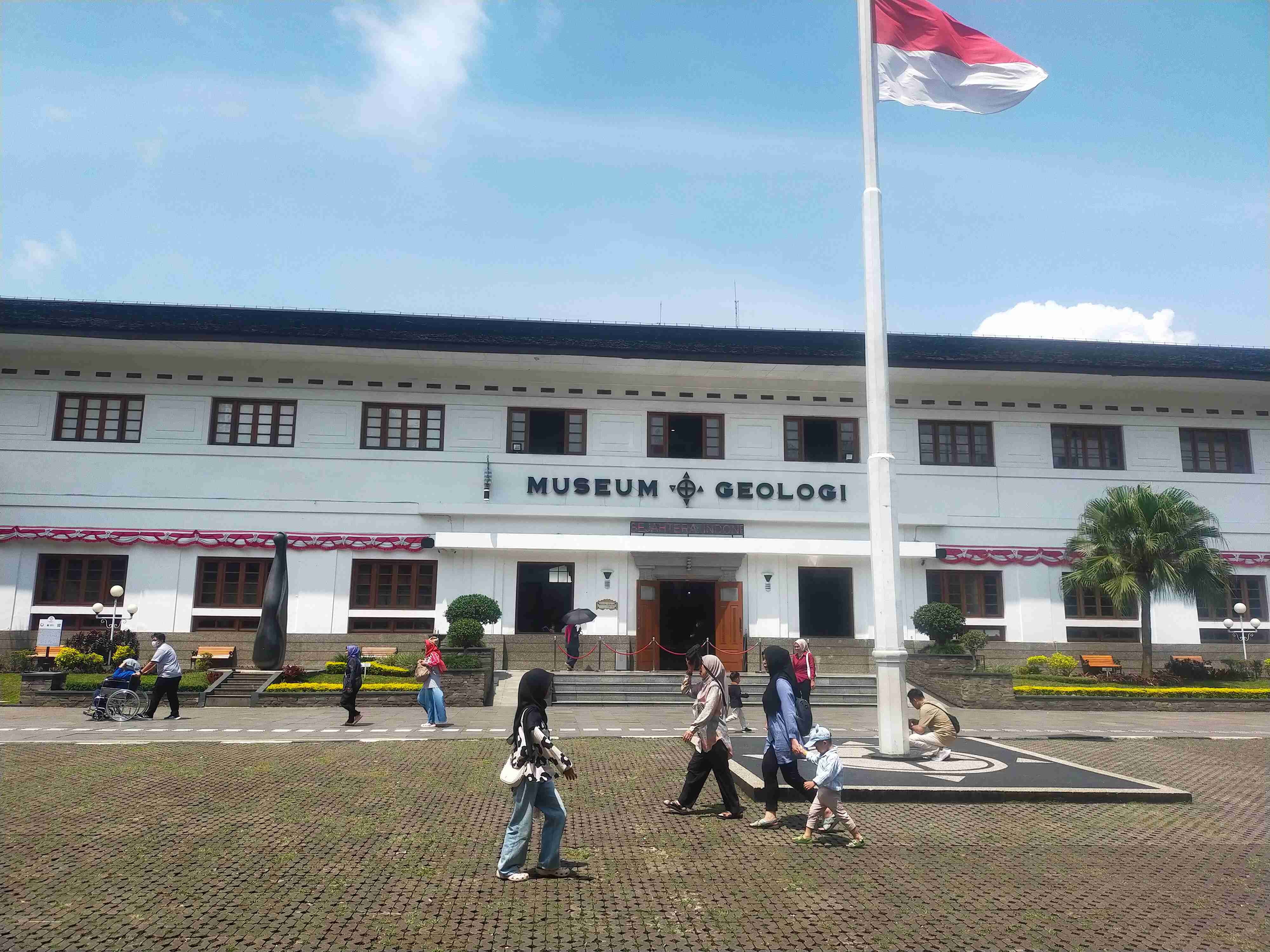 Junghuhn menjadi cikal bakal berdirinya Museum Geologi Bandung (Foto: Fabian S.R.)