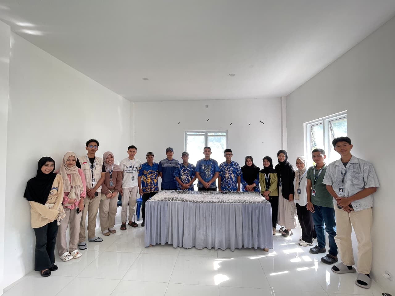 Pembukaan dan Penerimaan Volunteer oleh Camat Bungaya di Kantor Camat