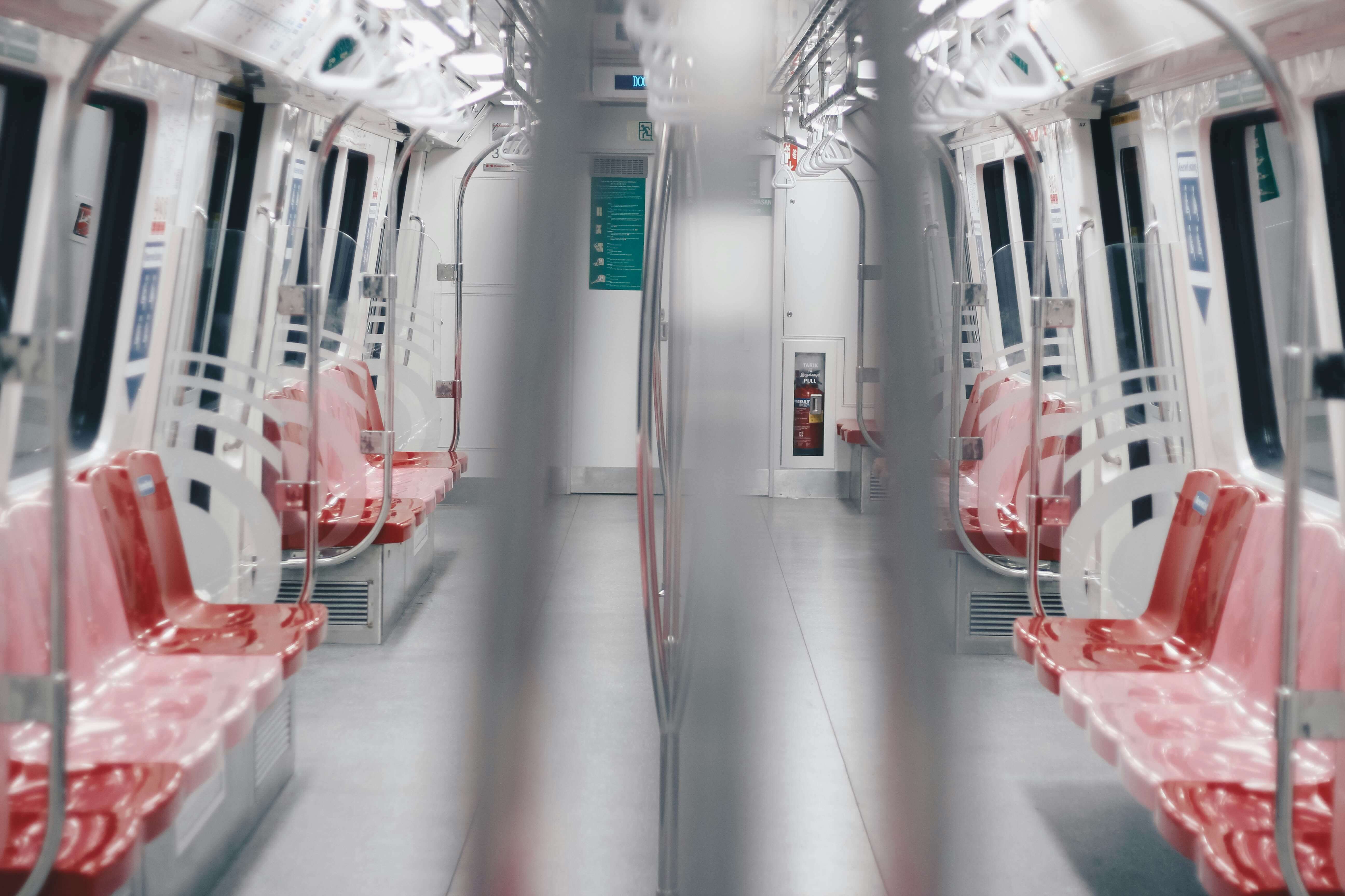 Estimasi Waktu, Tarif, dan Cara Beli Tiket KRL Solo-Jogja | Sumber: Unsplash @The Dream Archieves