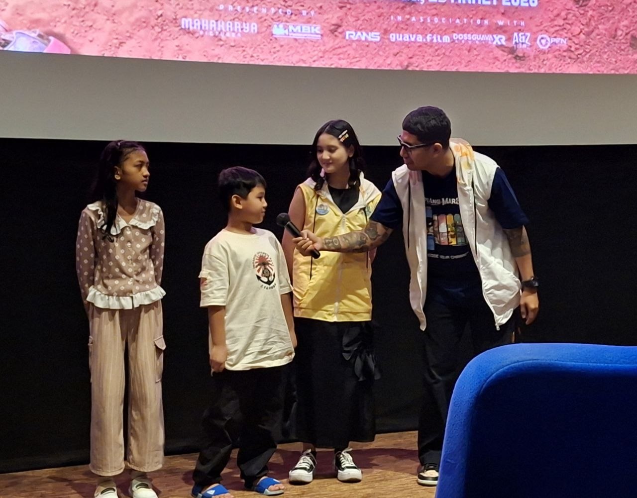 Interaksi Para Cast dan Penonton