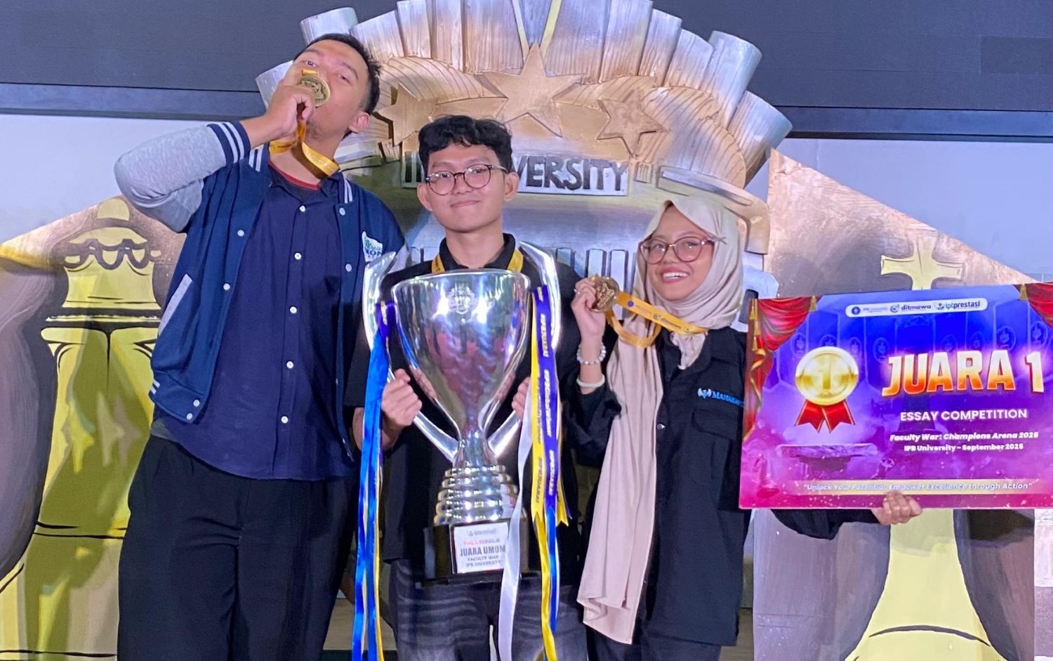 Zolla Perdana Putra Harahap meraih Juara 1 Essay Competition se-IPB University dalam ajang Faculty War 2025. (Foto: Dok.Zolla Perdana Putra Harahap)