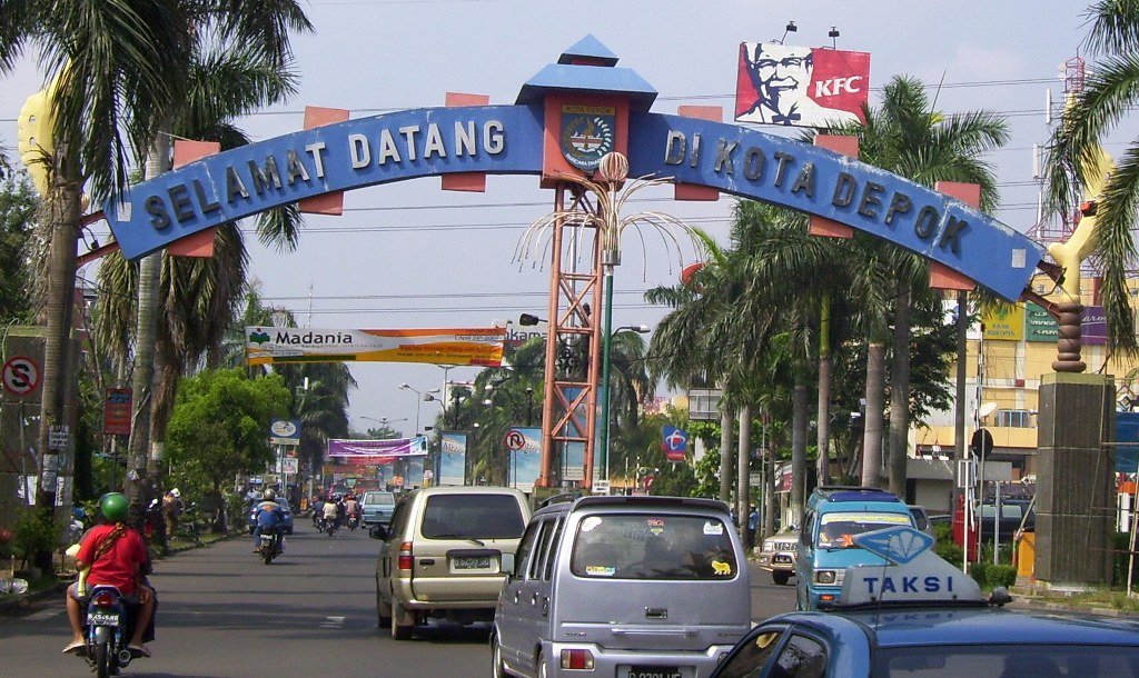 Tugu Selamat Datang di Kota Depok | Sumber: Wikipedia Commons @GFDL
