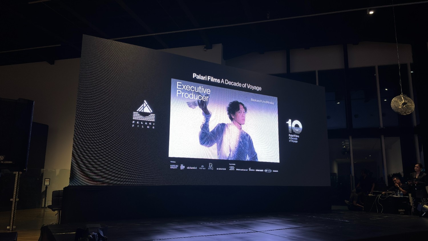 Potret Slate Announcement Film Menari Dengan Bayangan | Sumber: Dokumentasi Pribadi @Revaldy Latumeten