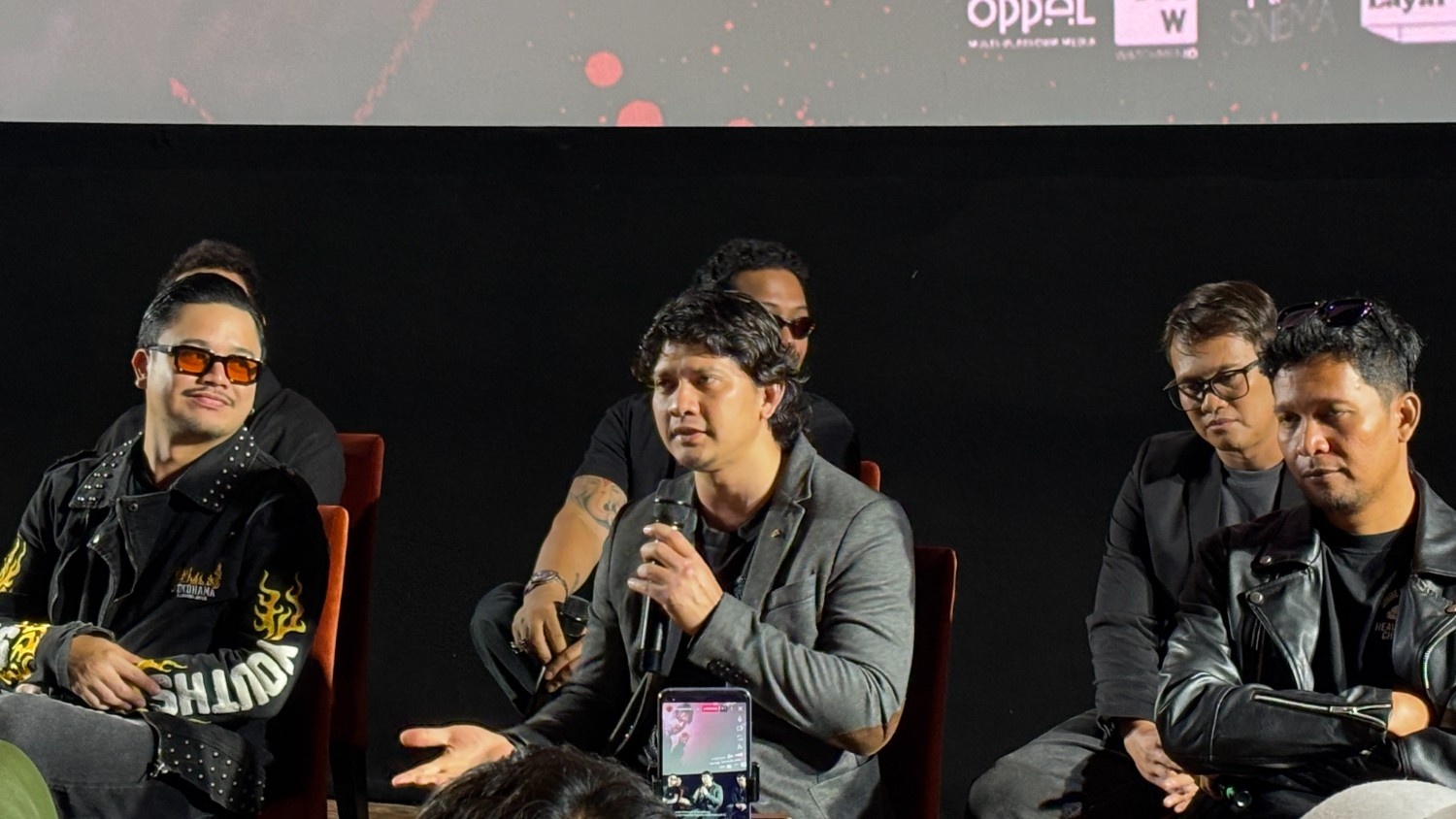 Potret Iko Uwais Saat Press Conference Film Ikatan Darah Epicentrum XXI (22/04/2026) | Sumber: Dokumentasi Pribadi @Revaldy Latumeten