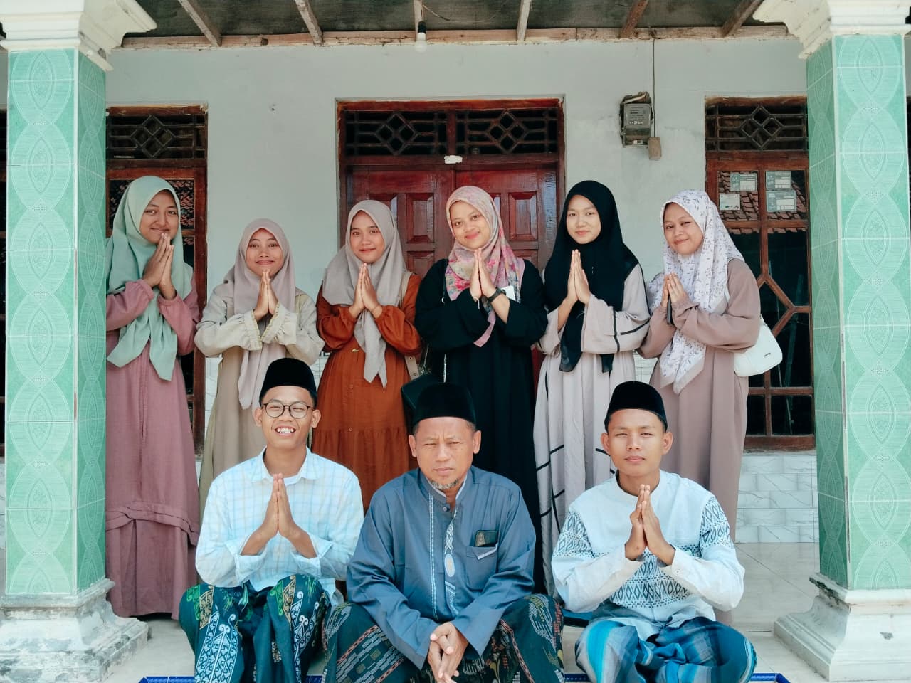 Sowan dikediaman Asatidz Madrasah Diniyyah Mafatihul Huda Padakaton