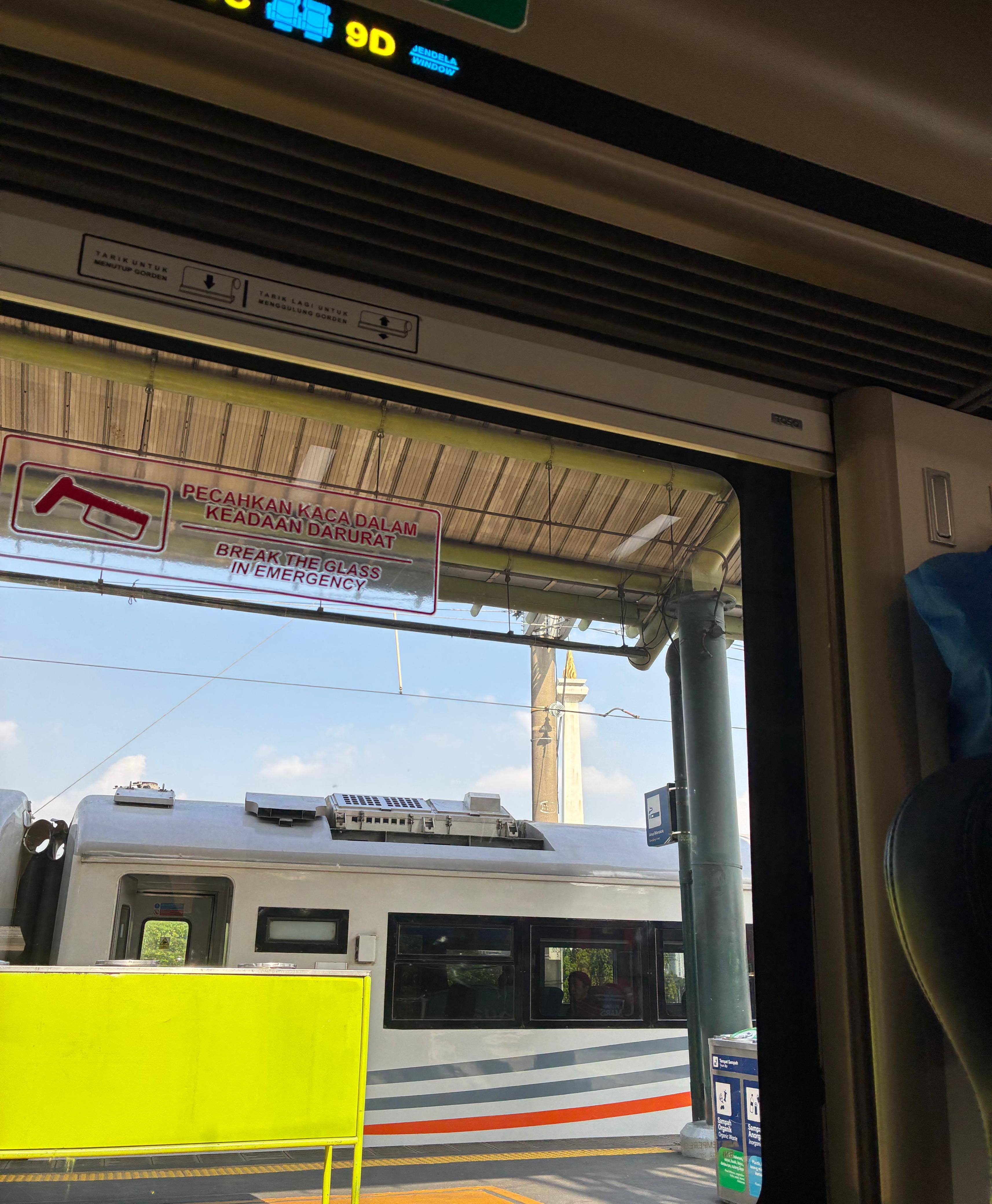 daftar pembatalan ka jarak jauh, kecelakaan krl bekasi timur, stasiun bekasi timur, ka argo bromo angrek, kecelakaan argo bromo anggrek dan krl jabodetabel