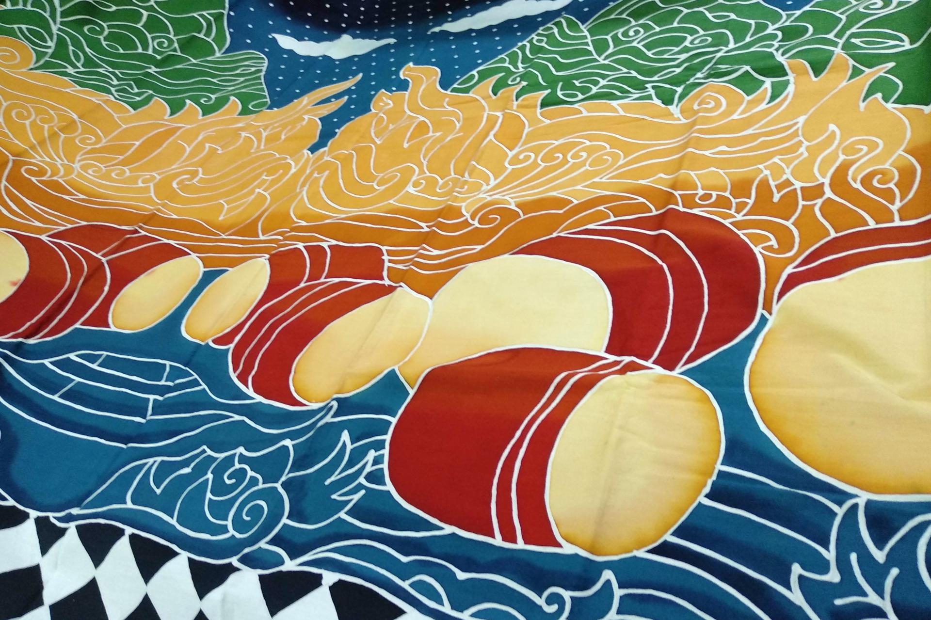 Kain batik Bujangga Manik bermotif gendang