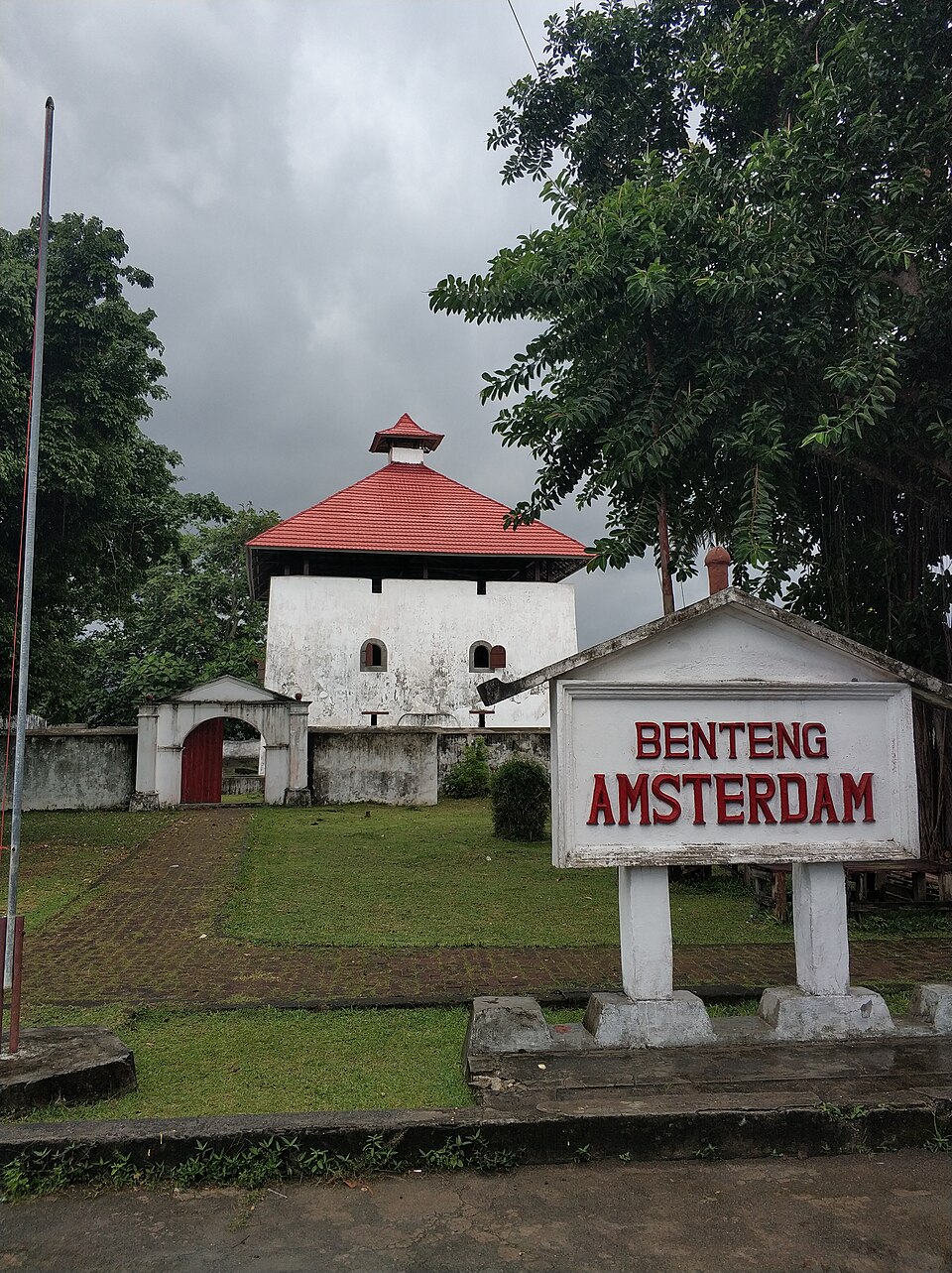Fort_Amsterdam_auf_Ambon alias benteng amsterdam