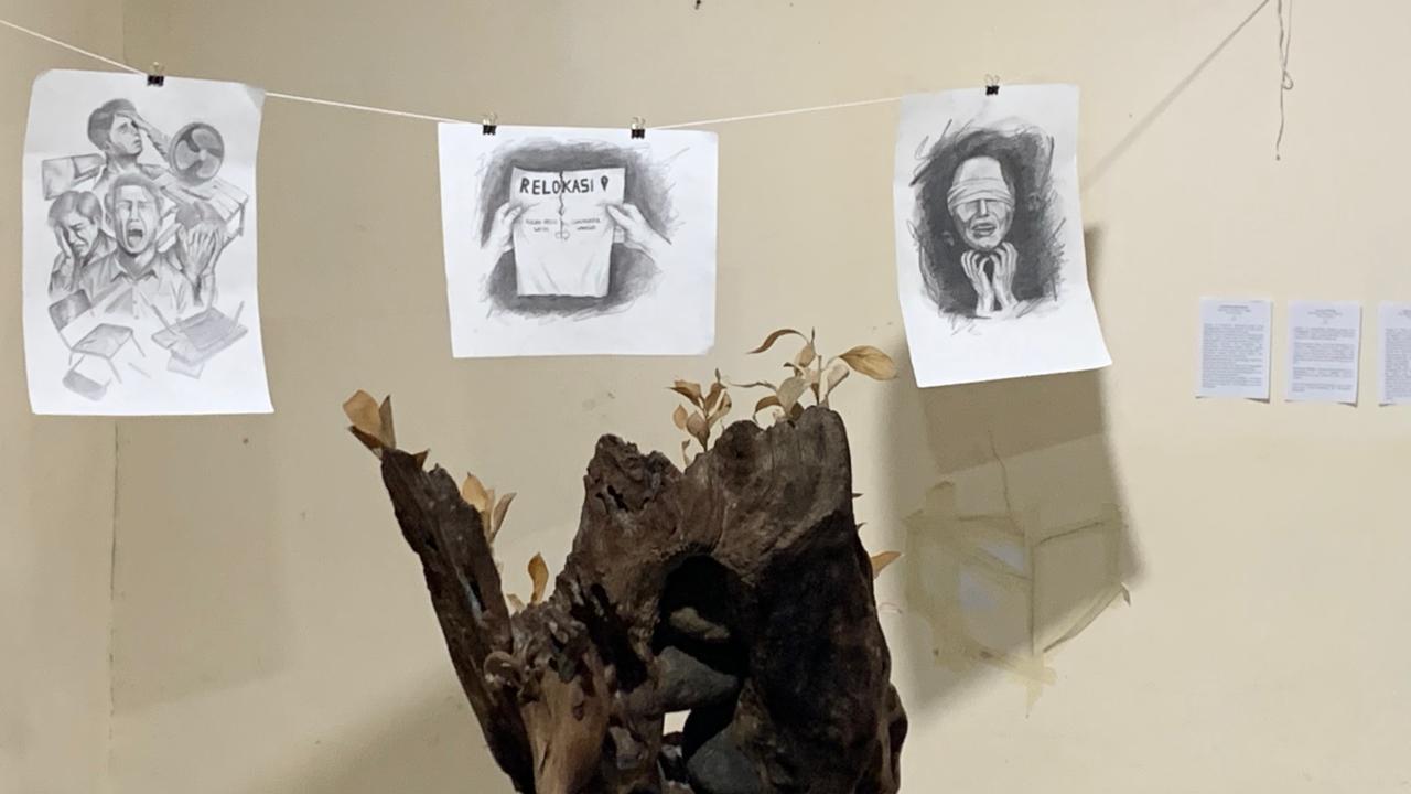 Koleksi dalam Pameran Suara Dari bangku Belakang di Kulon Progo Yogyakarta | Foto: GNFI/Pierre Rainer