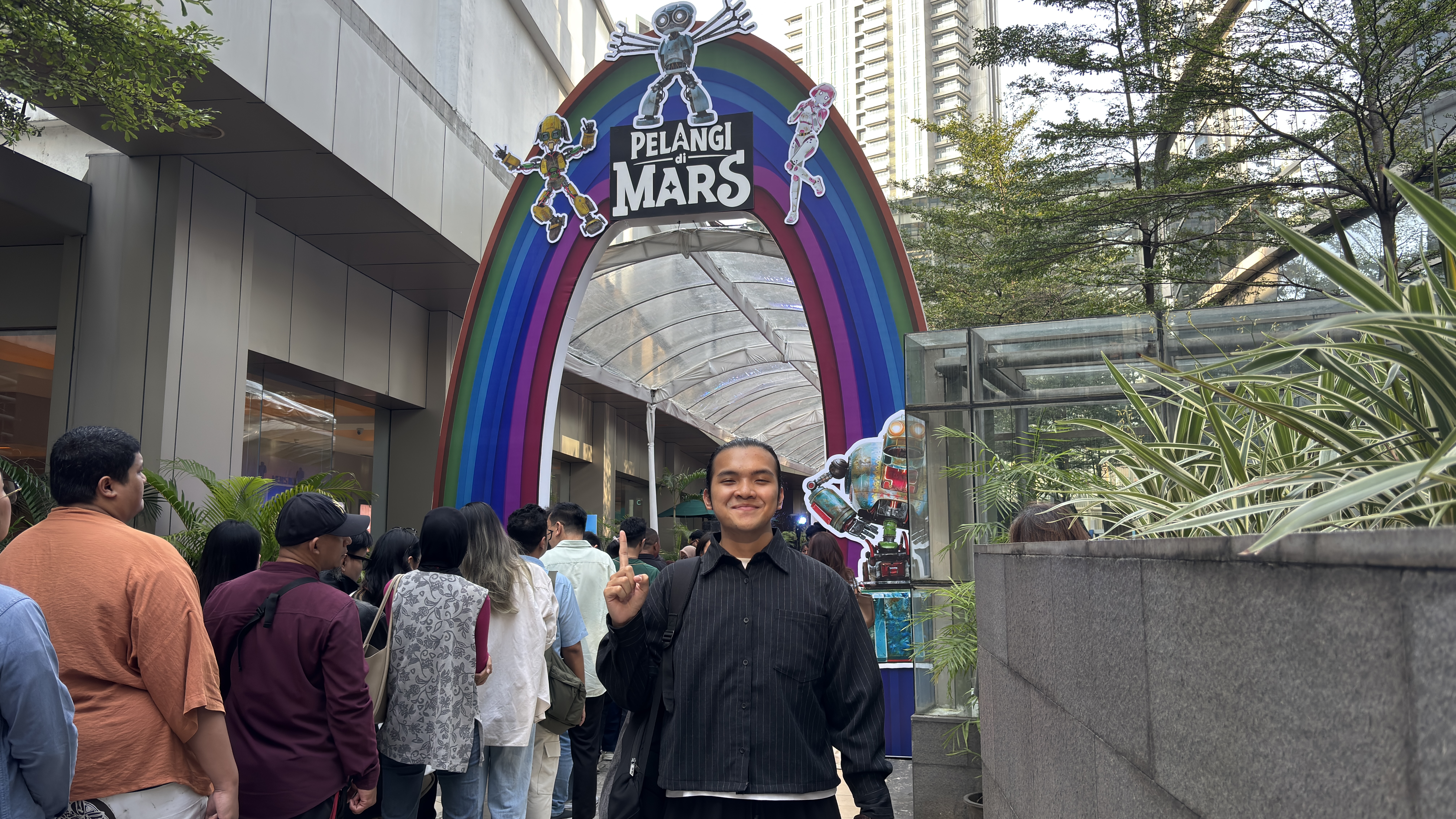 Potret Liputan Pertamaku Untuk Film Pelangi di Mars | Sumber: Dokumentasi Pribadi @RevaldyLatumeten
