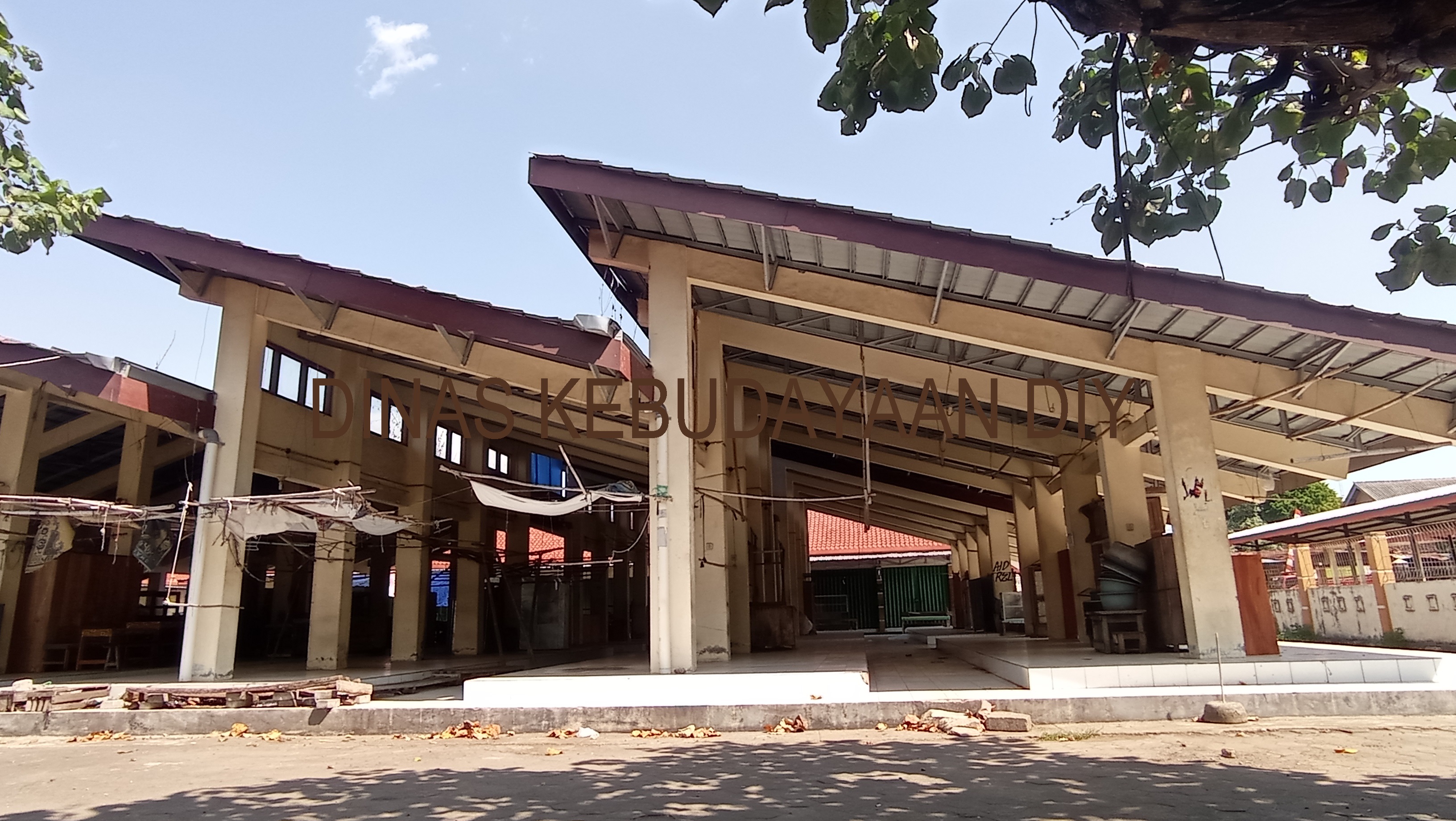 Contoh Gambar Panggang Pe Barengan, Rumah Khas Jawa Tengah dan DIY | Pemda DIY