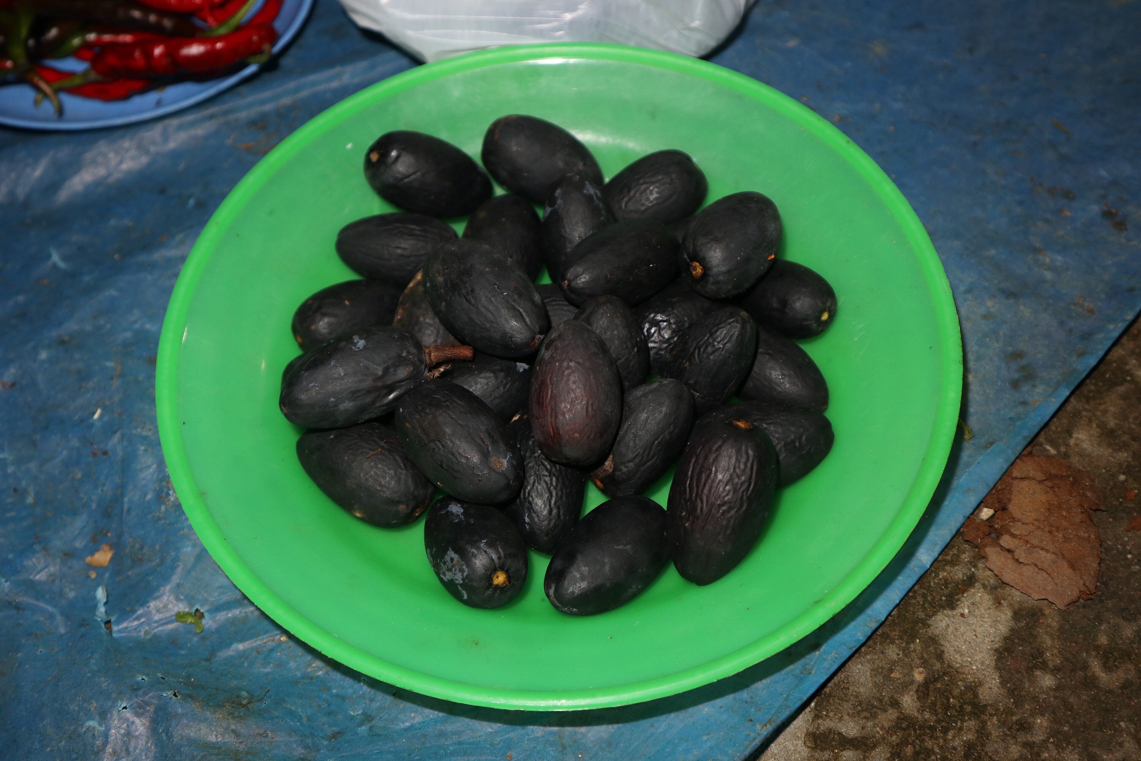 Buah Kumayau (Foto: Wikimedia Commons/Ezagren)
