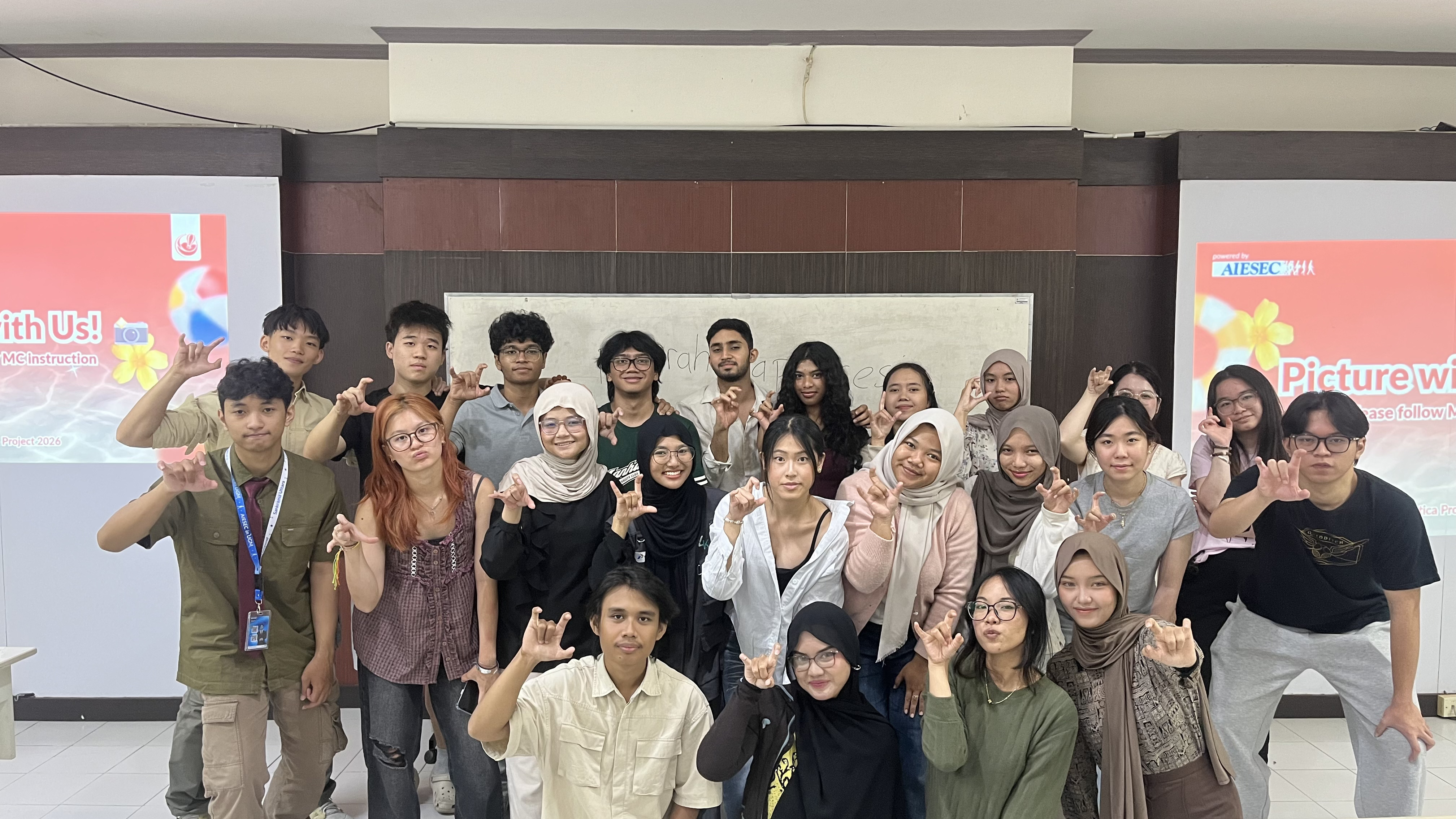 Exchange Participant dan Local Volunteers Aquatica Project 2026