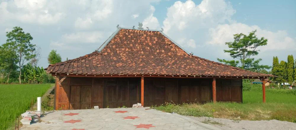 rumah joglo, rumah joglo jawa tengah, rumah adat jawa tengah, rumah joglo jompongan