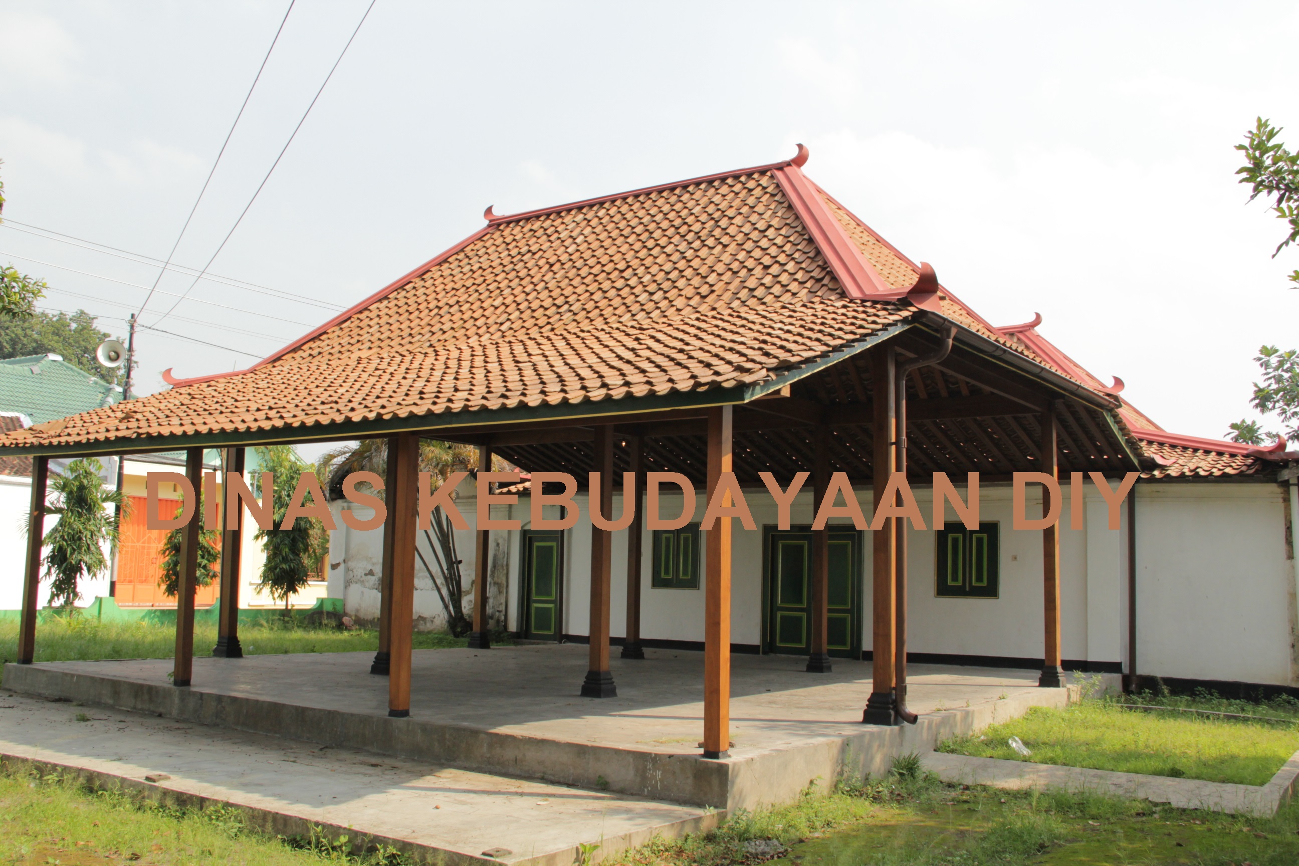 Gambar Rumah Limasan Khas Jawa dan Makna Filosofis Bangunannya, Bawa Nilai Kesederhaan dan Kehormatan!