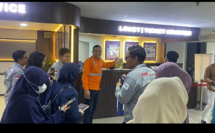 Dokumentasi pribadi| Pelayanan loket tiket sisi Lapangan Merdeka Stasiun Kereta Api Medan 