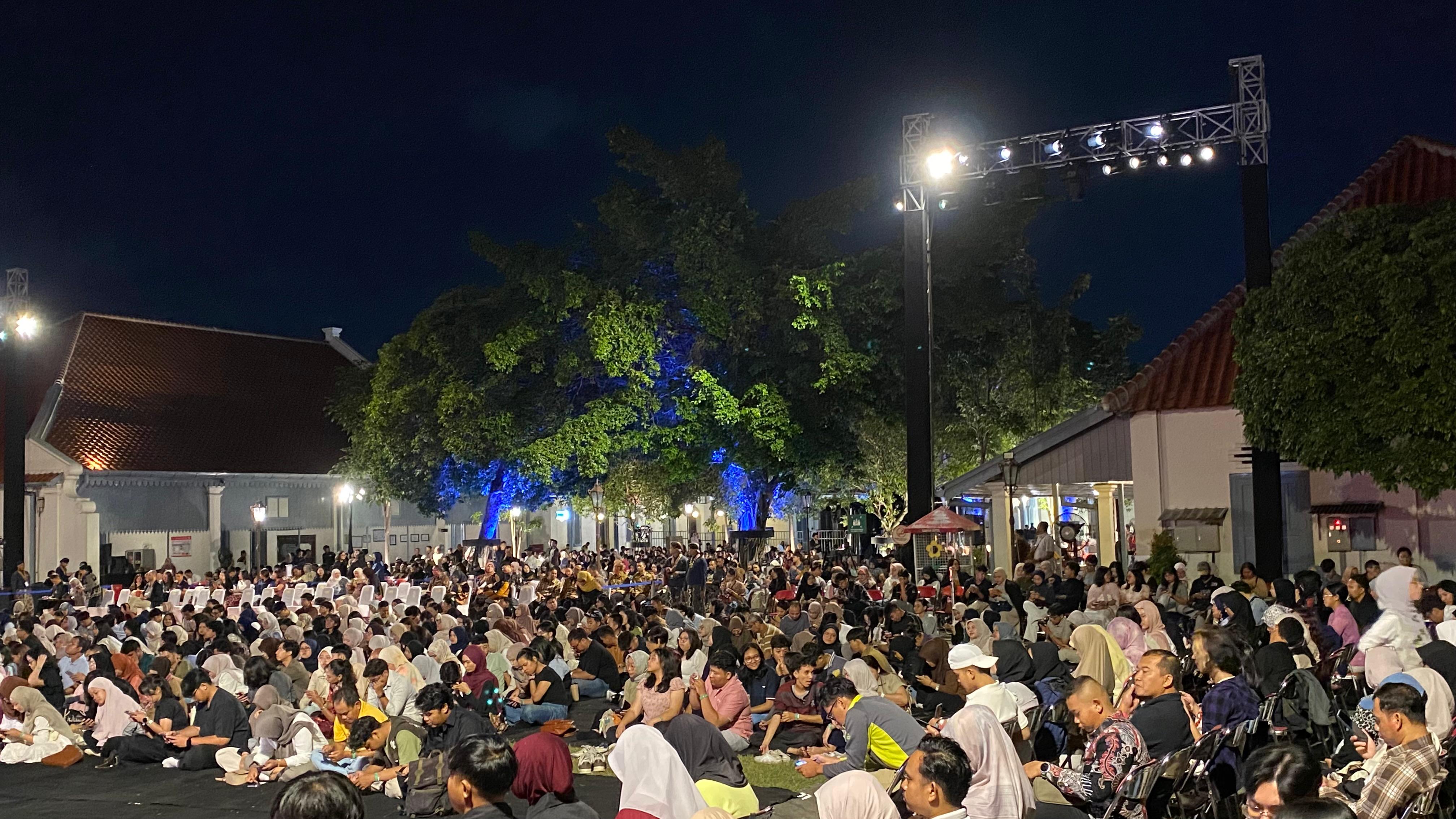 Padatnya penonton di Konser Yogyakarta Royal Orchestra, Sabtu (18/07) | Foto: Kawan GNFI/Pinkan Meilia