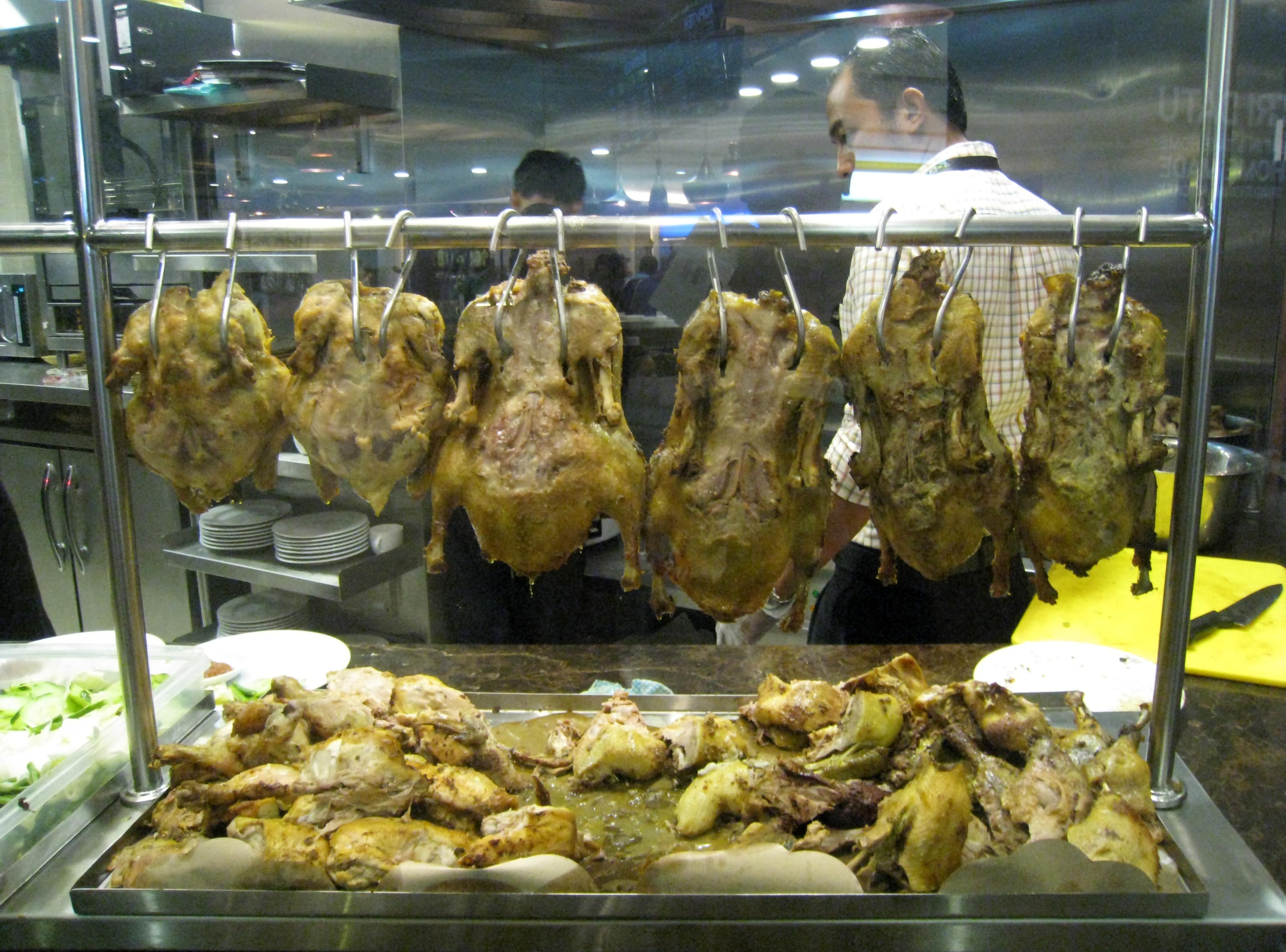 Ayam Betutu | Wikimedia Commons | Gunawan Kartapranata