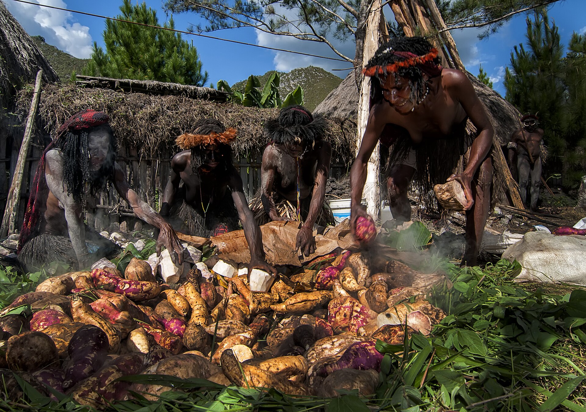Potret Bakar Batu | Sumber: Wikimedia Commons @Keenan63
