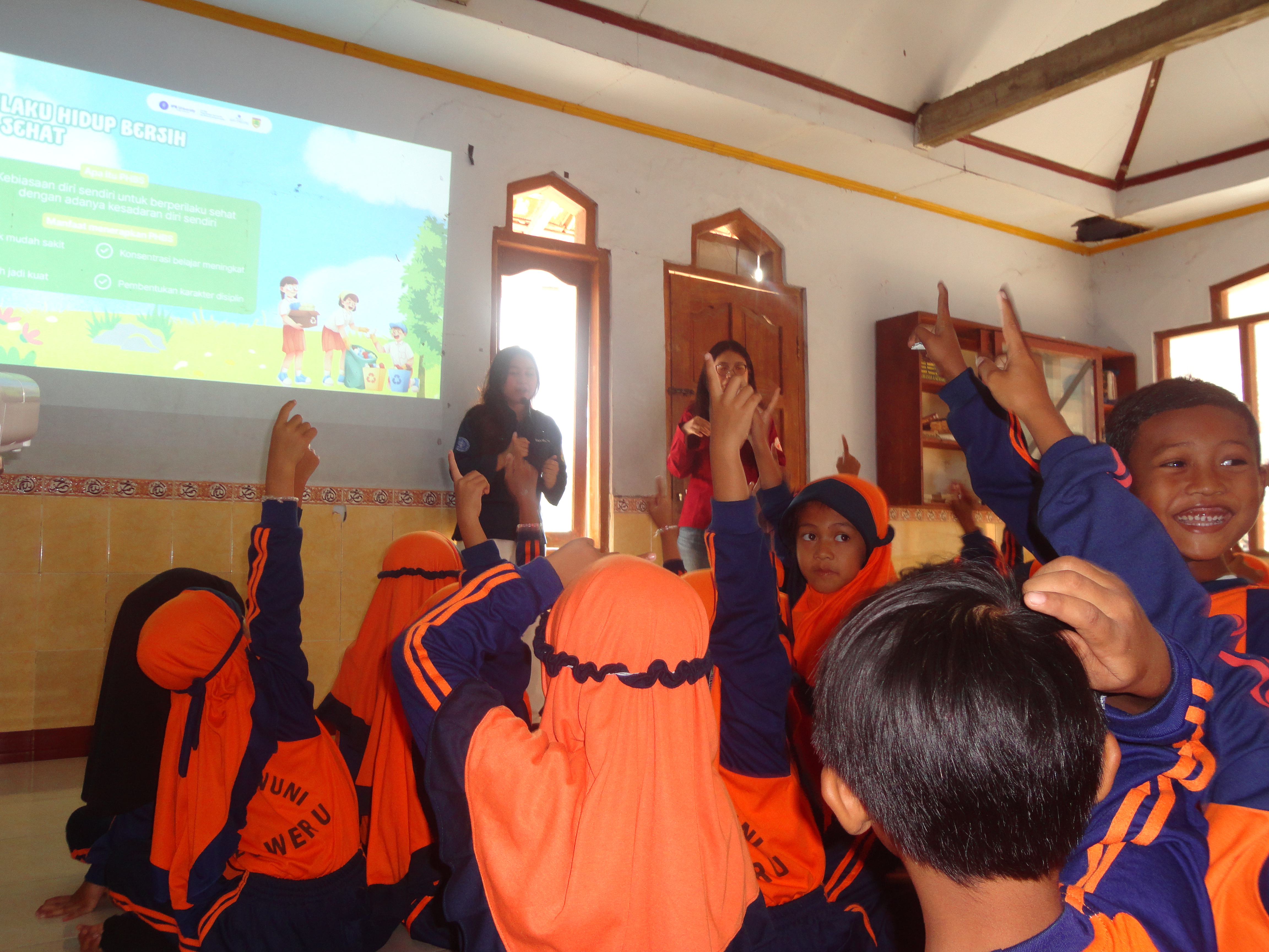 Keseruan BERSERI bersama siswa-siswi MI Muhammadiyah Karangwuni