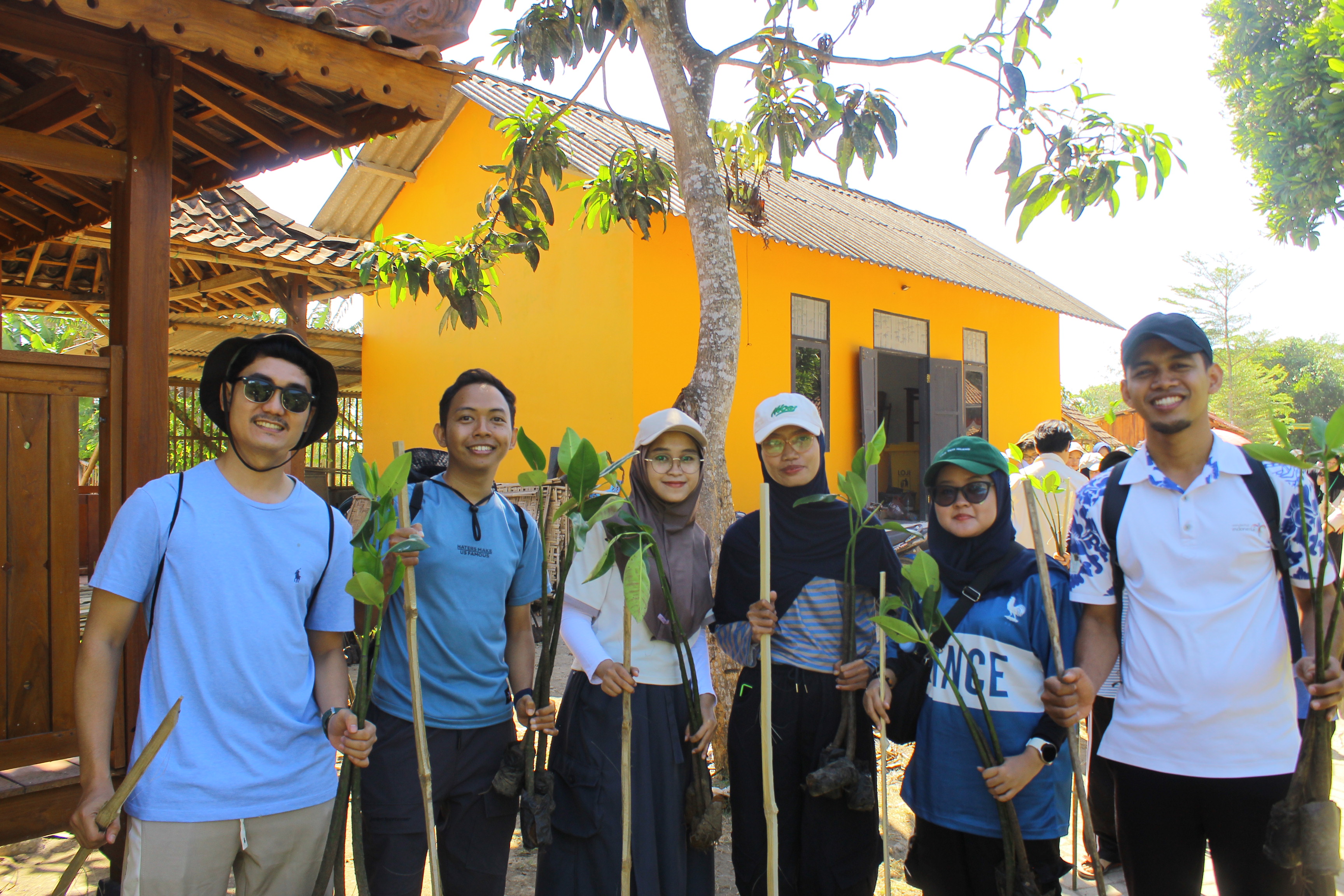 Kegiatan Penanaman Mangrove