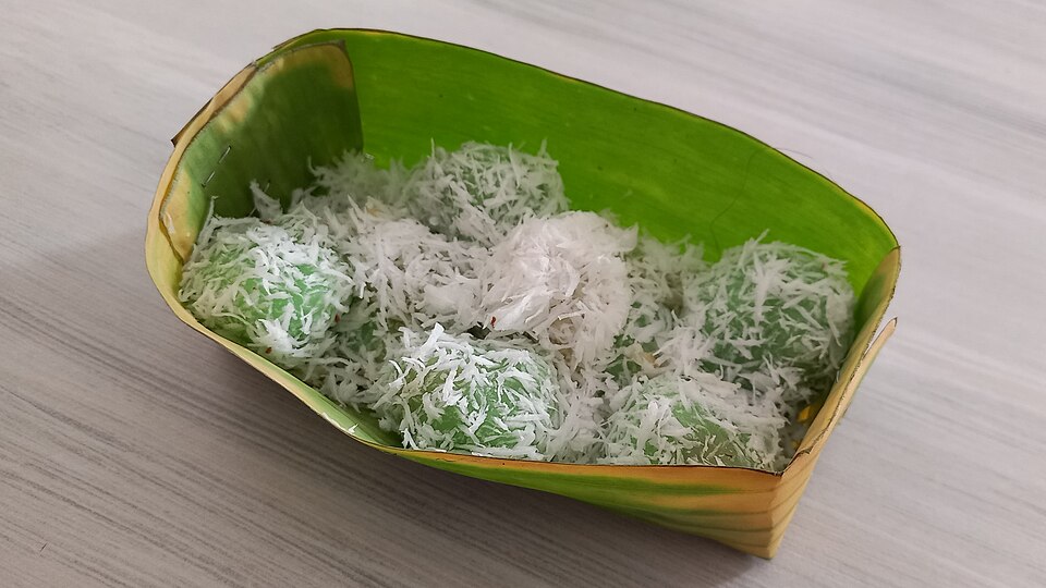klepon, cara membuat klepon, resep klepon