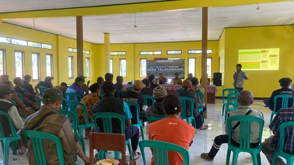 Pemaparan Materi Terkait Perhutanan Sosial oleh Narasumber | Sumber: Dokumentasi Pribadi