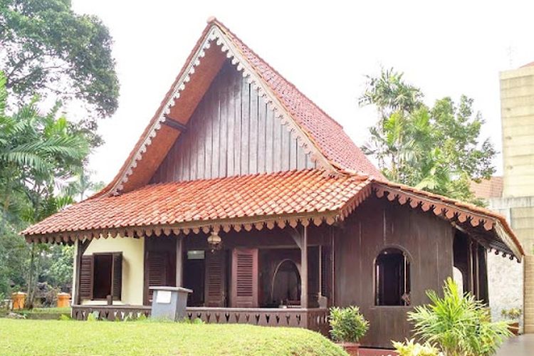 Gambar Rumah Kebaya Betawi, Hunian Tradisional Lambang Keterbukaan dan Hubungan Sosial