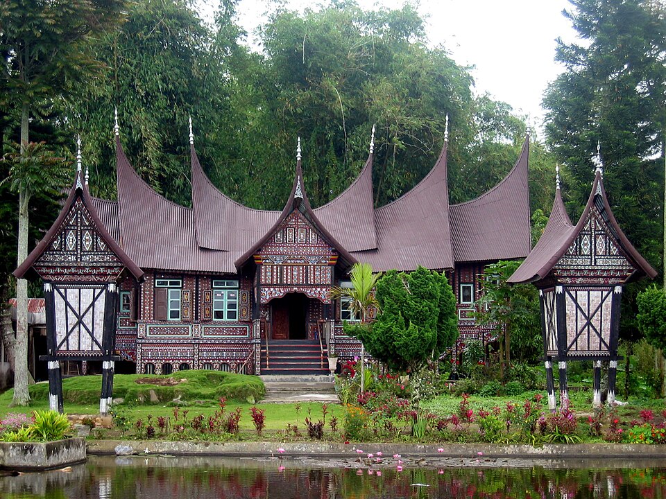 rumah gadang, rumah adat minang, rumah adat sumatra barat, rumah adat