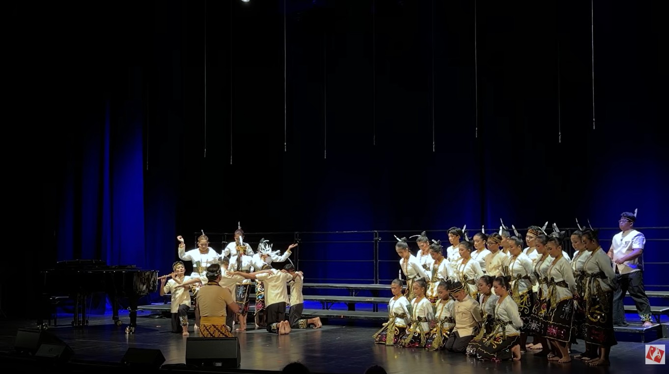 Vocalista Angels saat tampil di World Choir Games 2026./Istimewa