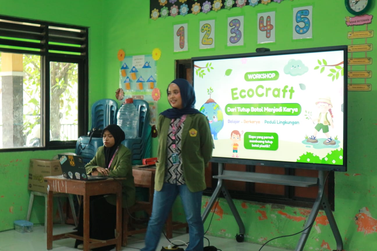 Penyampaian Materi | PDD KKN 43 UPNVJT