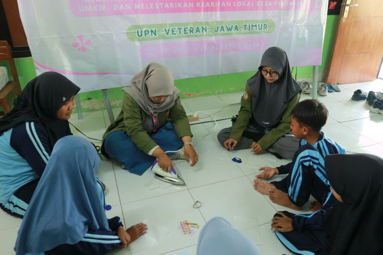 Proses Pembuatan Gantungan Kunci |PDD KKN 43 UPNVJT