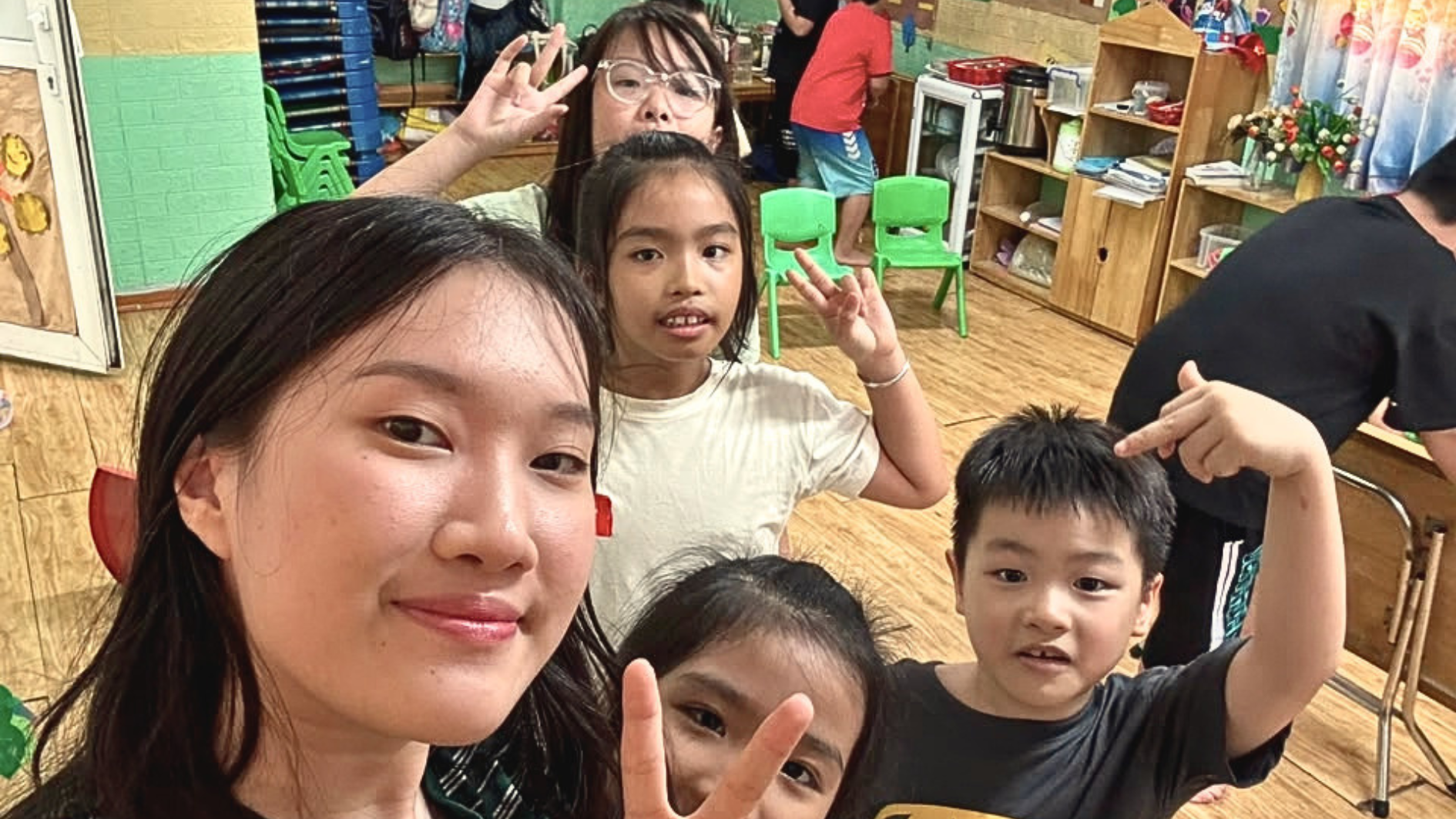 02_AIESEC in UNEJ Hadirkan Cerita Mahasiswa Mengajar di Peter Garden Preschool Vietnam.png