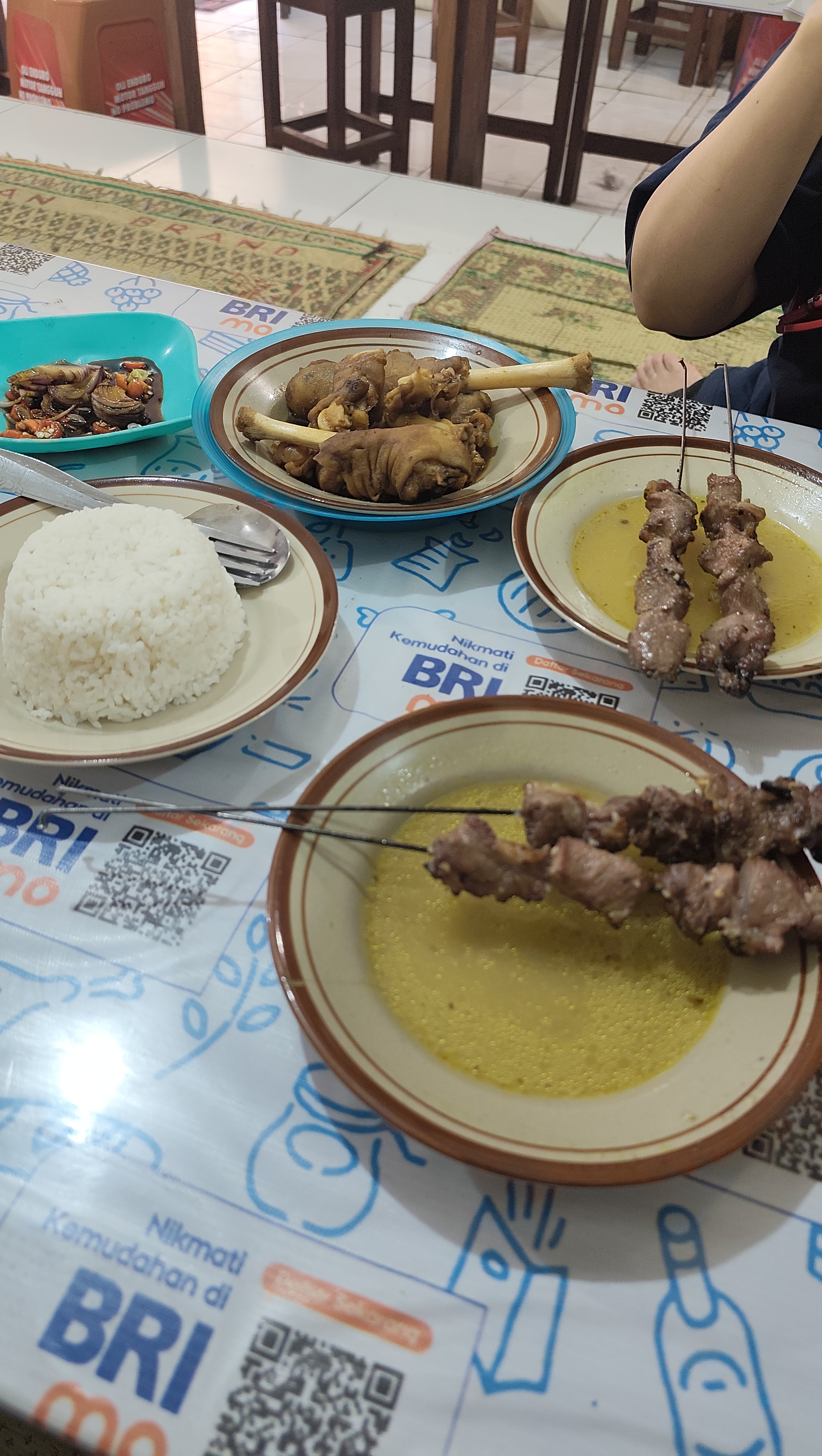 Kuliner Sate Klatak