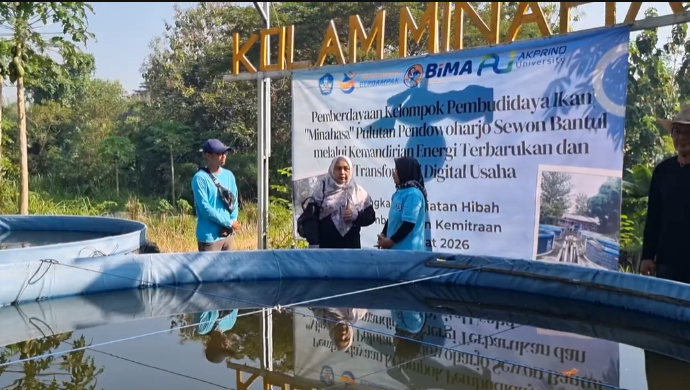 Diskusi tim pelaksana dengan Mitra