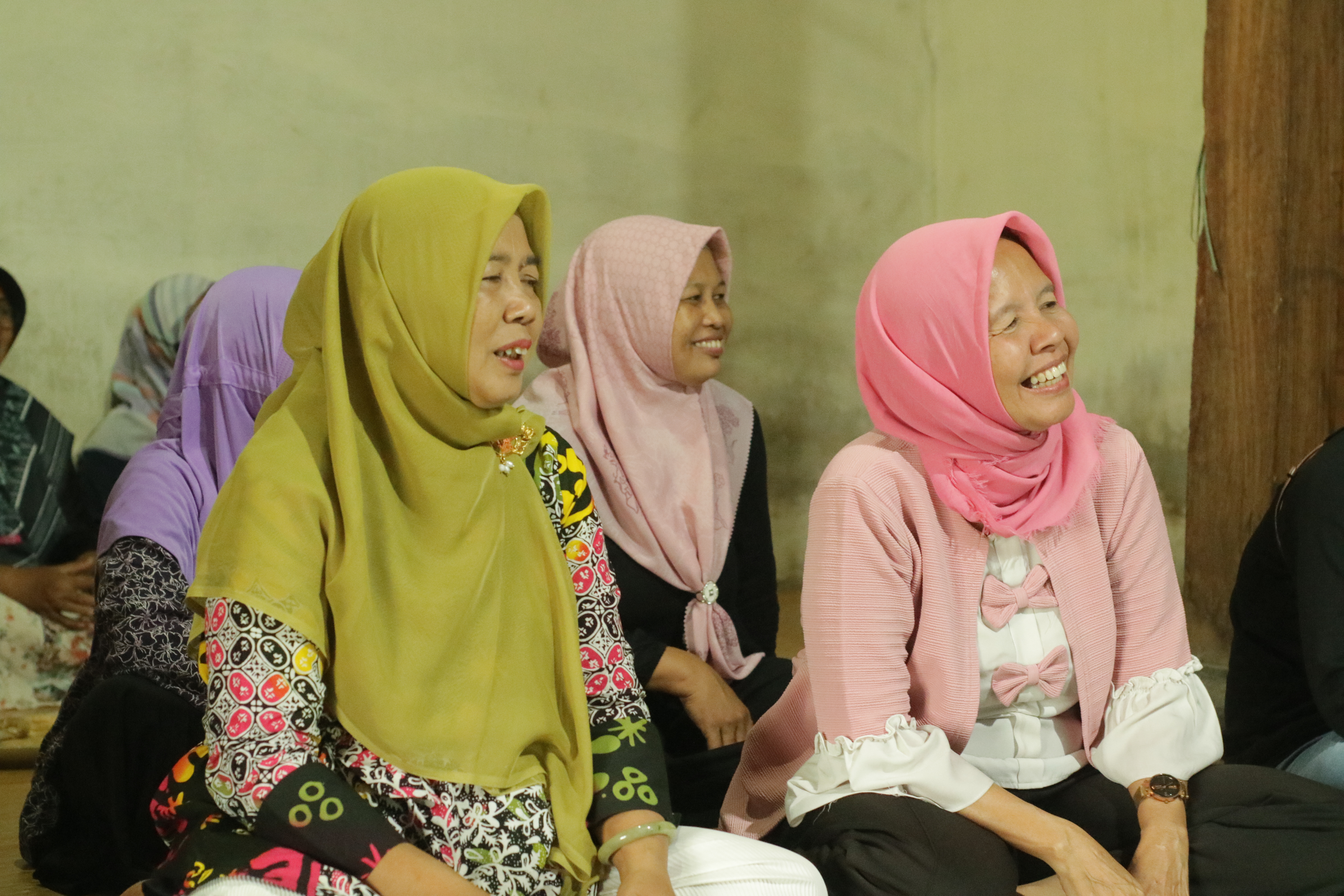 Suasana interaktif kegiatan Seminar dan Konsultasi Gratis UMKM Dusun Tegalsari bersama narasumber. | Foto: Dokumentasi Pribadi