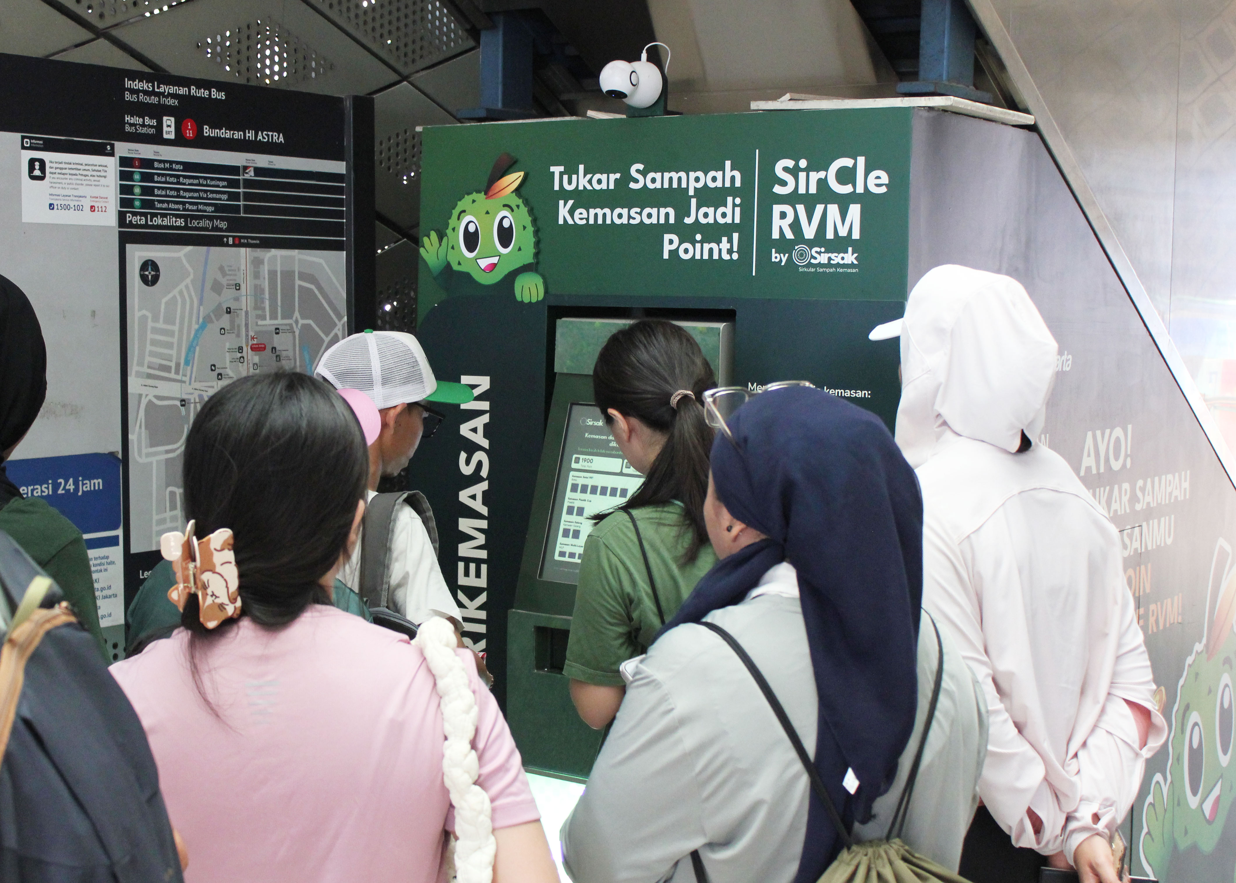 Sirsak Cleanup dan Aktivasi SirCle RVM di Bundaran HI (pribadi/Dimas Rahmat Naufal Wardhana)