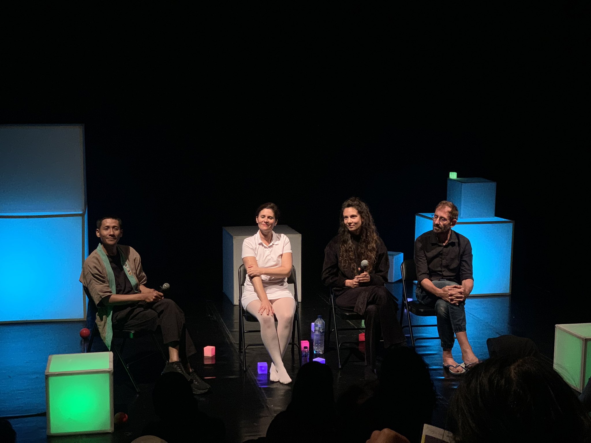Sesi Wawancara dengan Tim Pertunjukan pertunjukan Little Blue and Little Yellow di Blackbox Theatre, Komunitas Salihara, Jakarta