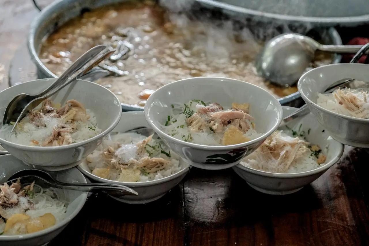 6 Rekomendasi Makanan Berkuah yang Cocok Saat Hujan, Soto Salah Satunya! | Kemenpar