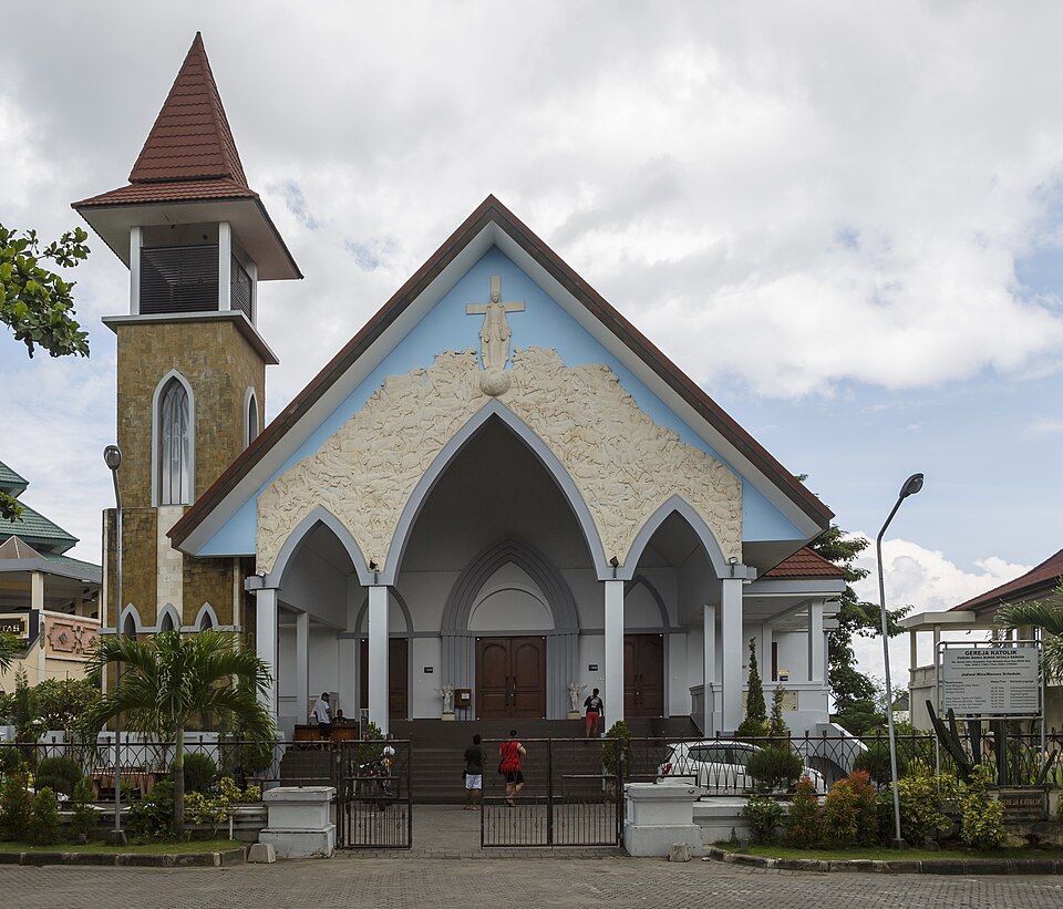 Gereja Katolik Maria Bunda Segala Bangsa | CEphoto, Uwe Aranas/WikimediaCommons
