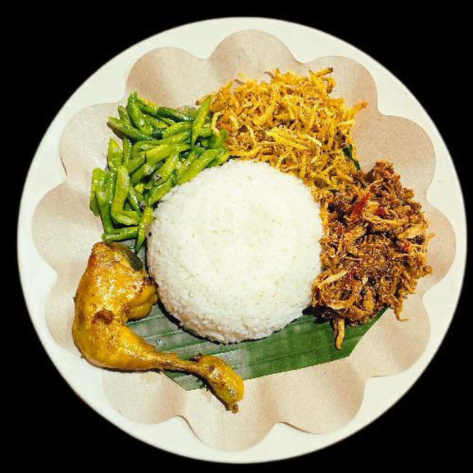 nasi balap puyung, kuliner khas lombok, makanan sekitar sirkuit mandalika, GP Mandalika