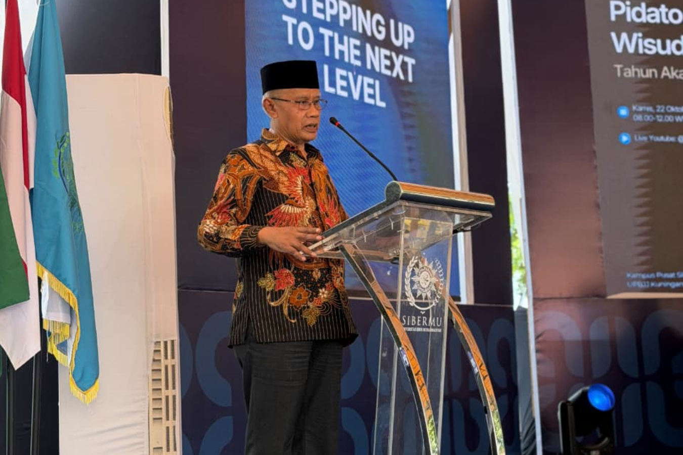 Orasi Ilmiah dalam Milad ke-5 dan Wisuda Sarjana ke-2 Universitas SiberMu | Press Release