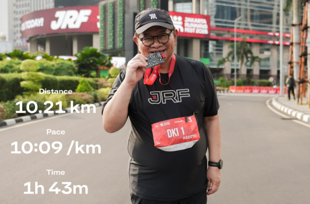 Gubernur DKI Jakarta, Pramono Anung tampak bergembira usai melibas jarak 10K JRF 2026. (Foto: Instagram/@pramonoanungw)