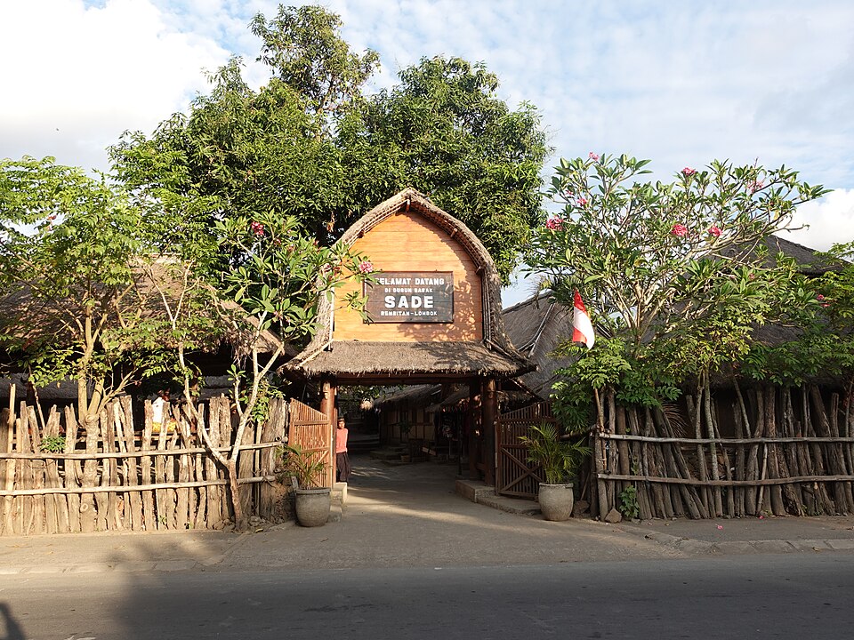 Desa Adat Sade