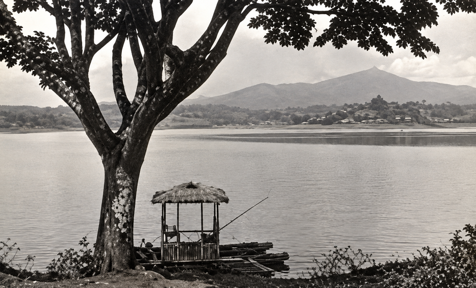Situ Bagendit Sekitar Tahun 1928-1930/Foto : KITLV