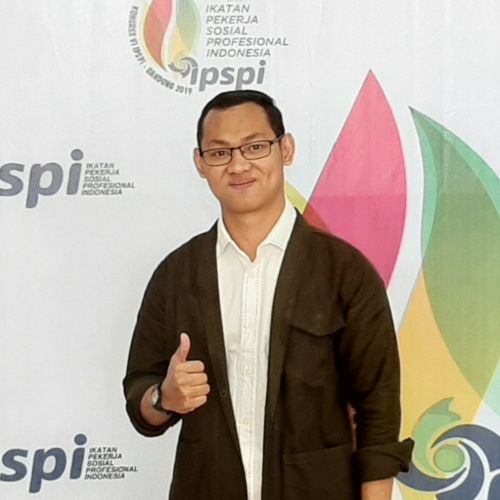 Asmar Husein Lubis